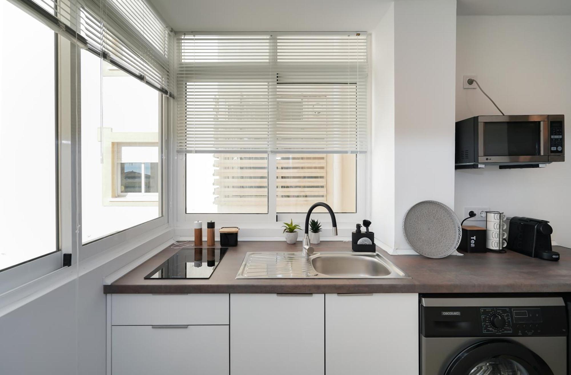 Nomad Malaga - Chic Apartament Center Torremolinos Extérieur photo