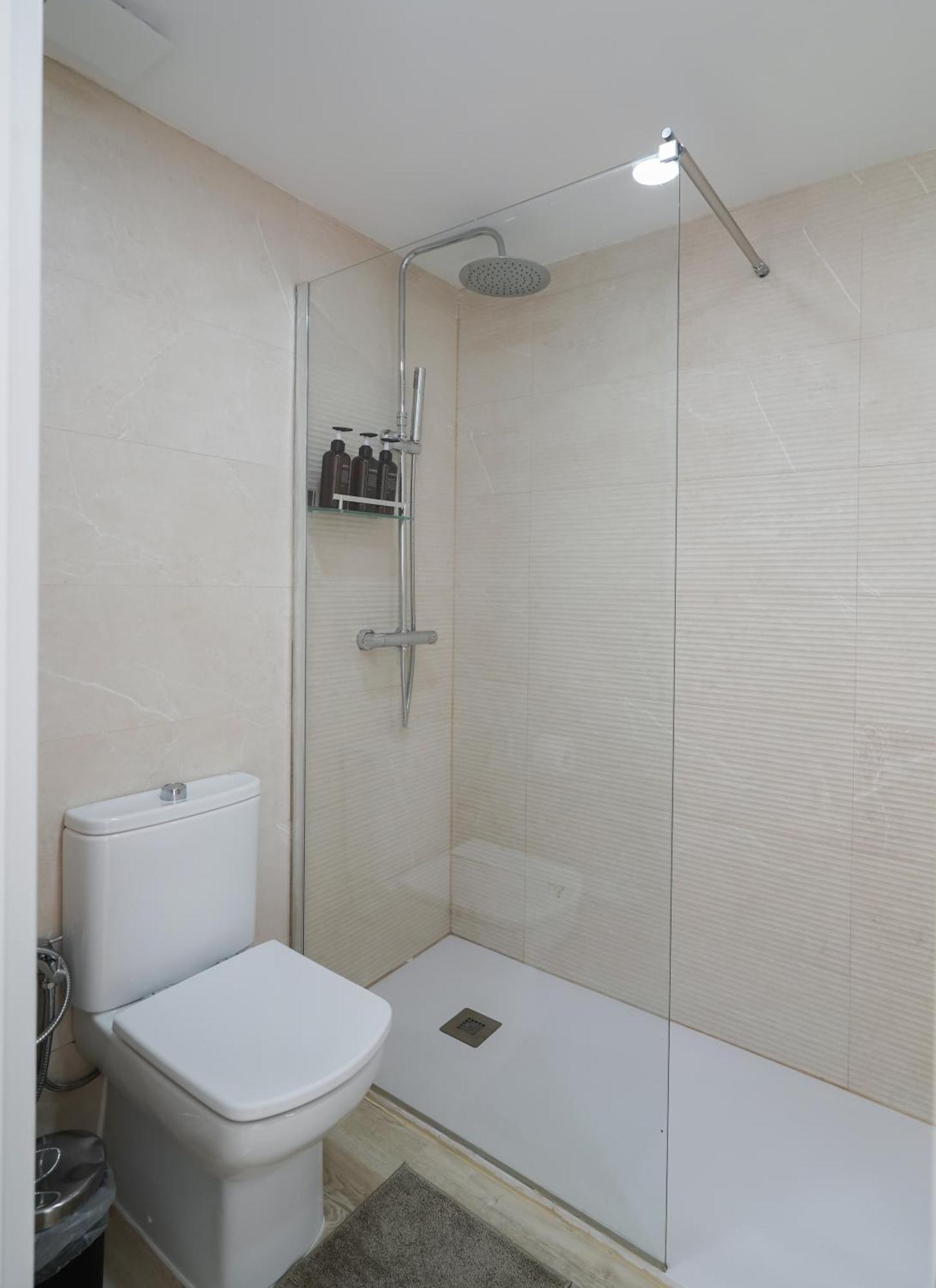 Nomad Malaga - Chic Apartament Center Torremolinos Extérieur photo