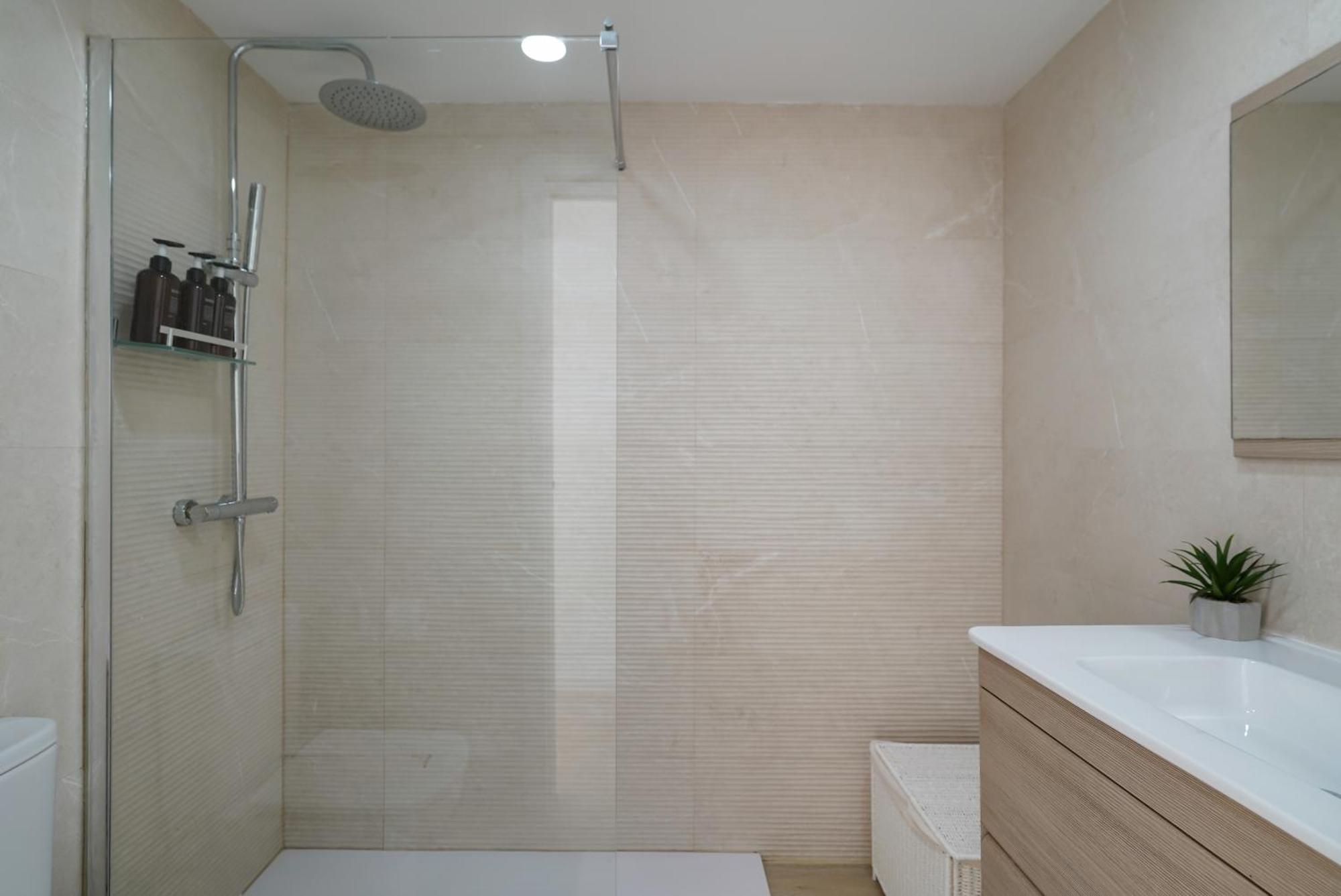 Nomad Malaga - Chic Apartament Center Torremolinos Extérieur photo